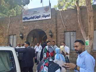 خلال تفقده للمنشآت الطبية بقنا.. مساعد وزير الصحة: نعول على العامل البشري لنجاح المنظومة الصحية.